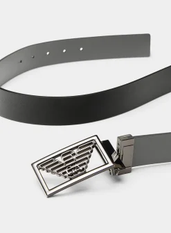 Reversible logo buckle belt