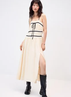 Romantic lace maxi dress