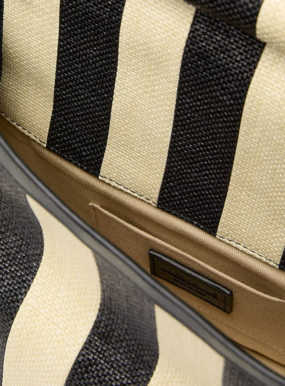 Rond Carré clutch