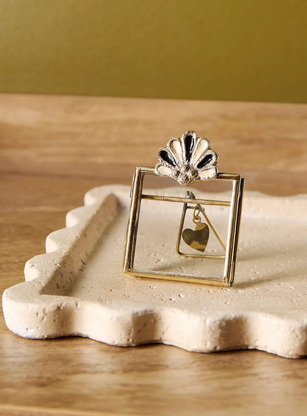 Rosie Roset seashell mini frame