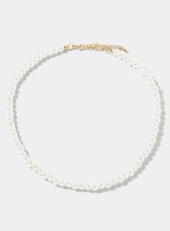 Round pearl necklace