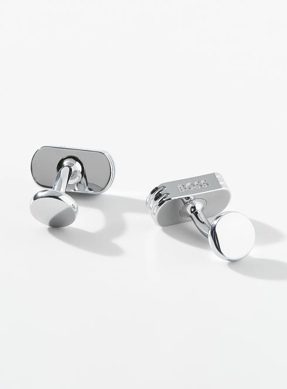 Rounded rectangular cufflinks