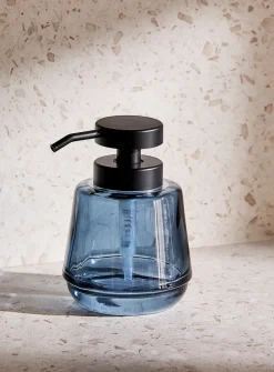 Rounded soap pump
