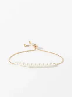 Row of pearls bracelet