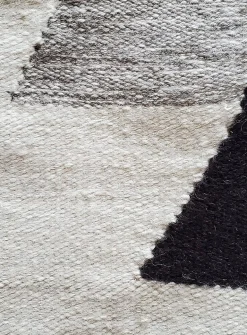 Royal woven rug