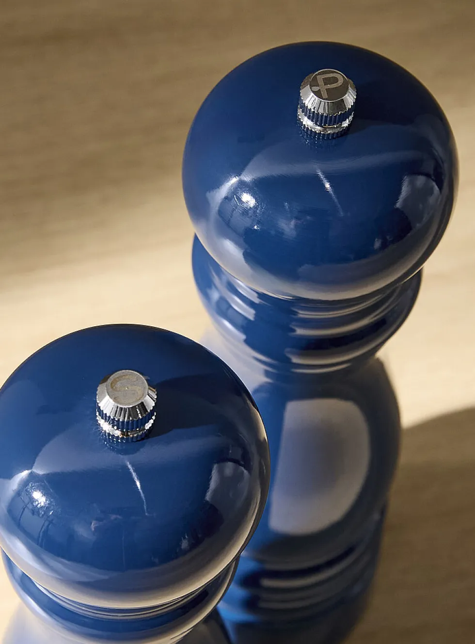 Rubber wood salt and pepper mills