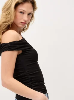 Ruched off-the-shoulder cami