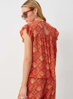 Ruffle sleeves crew-neck blouse