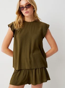 Ruffle sleeves crew-neck blouse