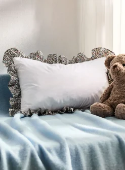 Ruffled border children's pillowcase