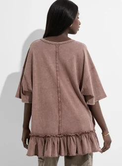 Ruffled oversized T-shirt