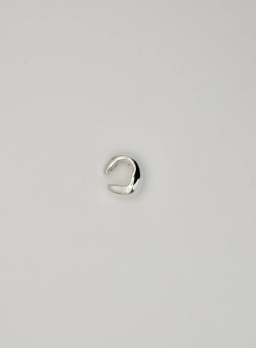 Saga wide ear cuff