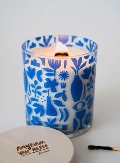 Sage wood and sea salt scented candle