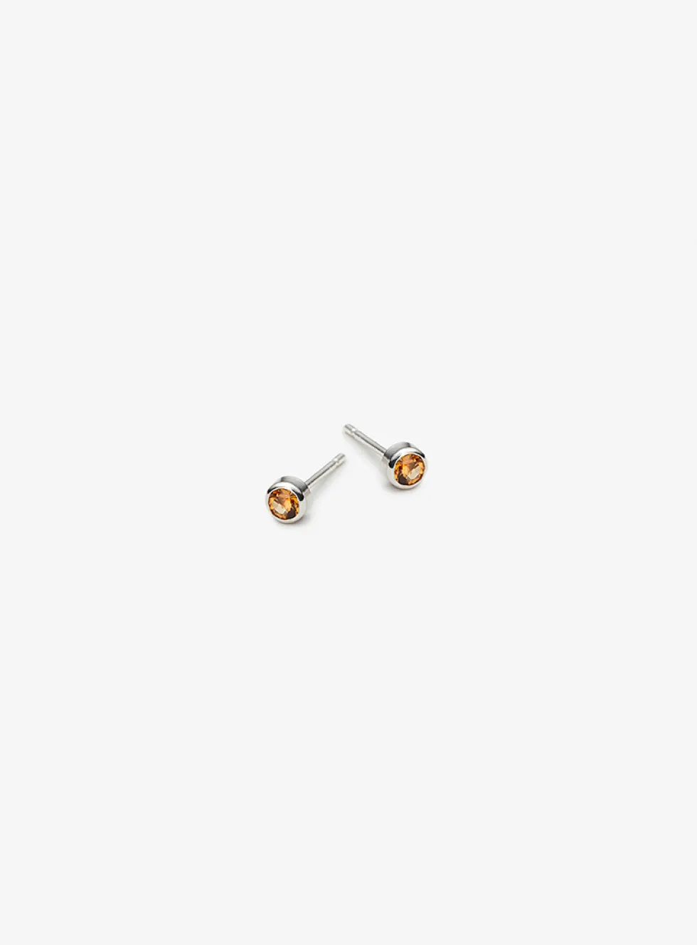 Sahara studs