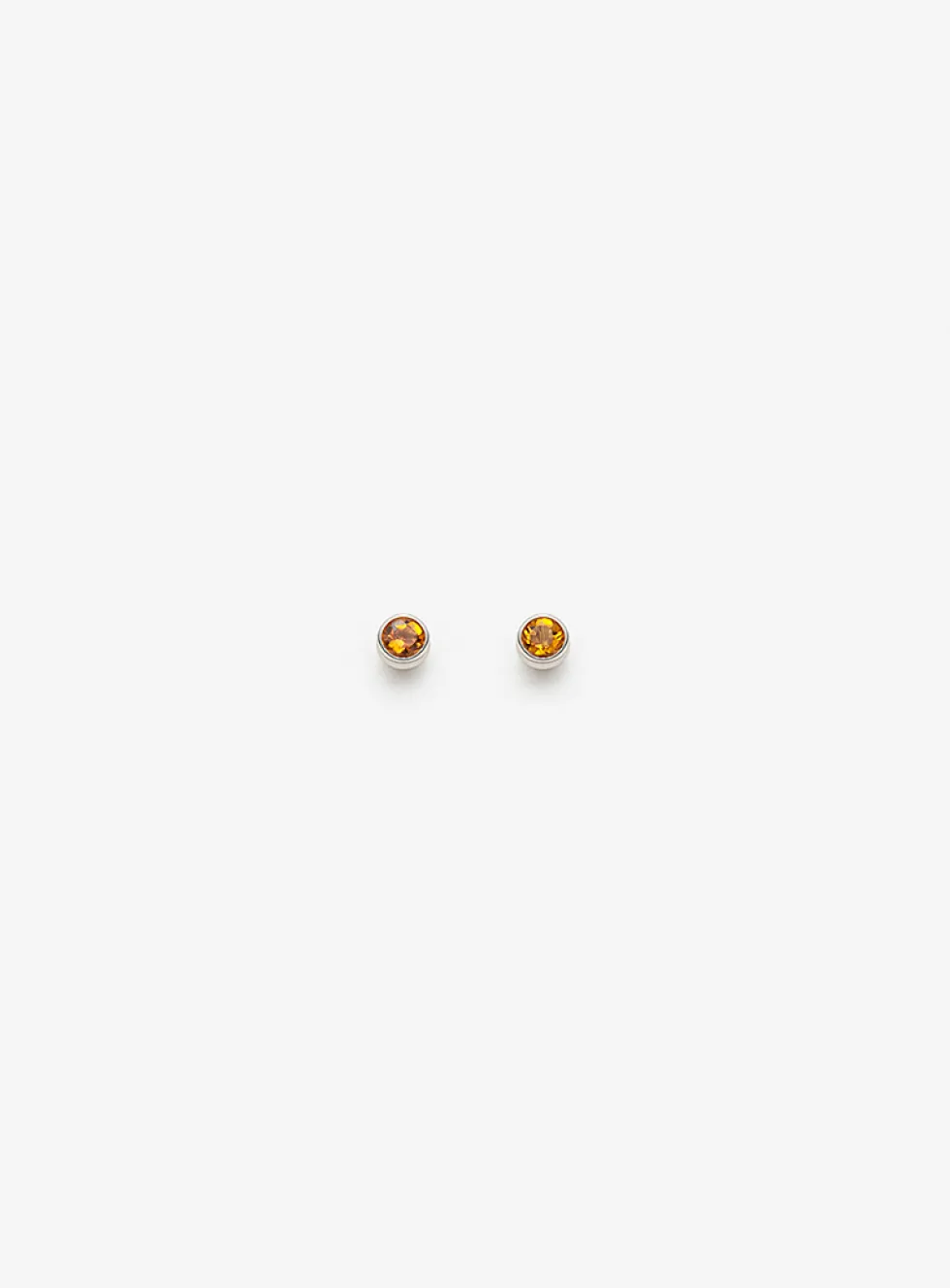 Sahara studs