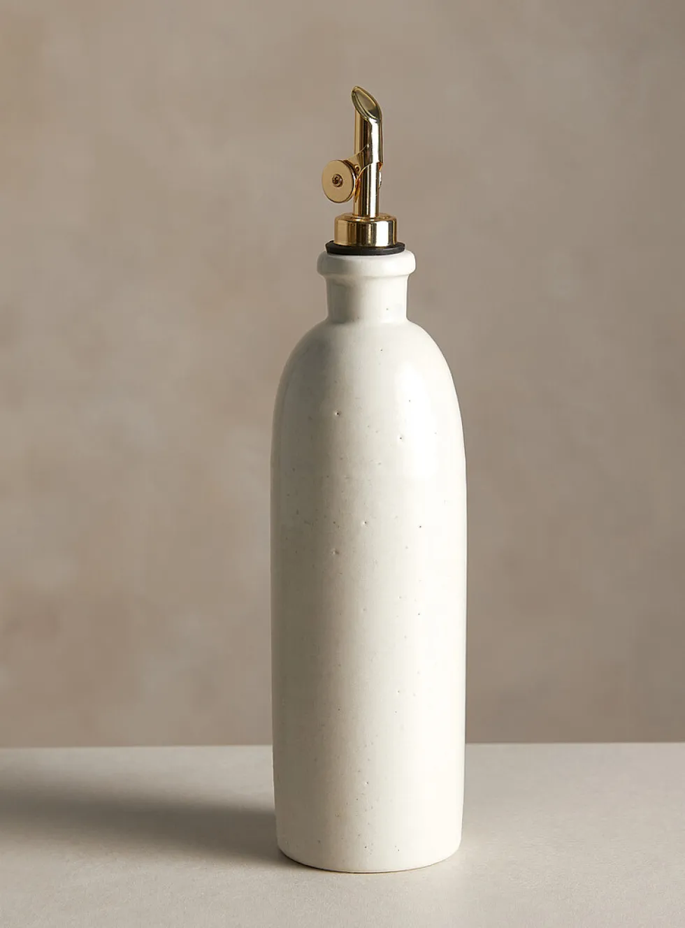 Sand oil cruet