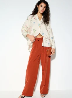 Sash-belt pleated wide-leg pant