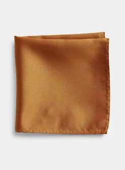Satiny pocket square