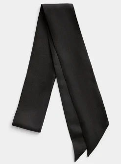 Satiny tie scarf