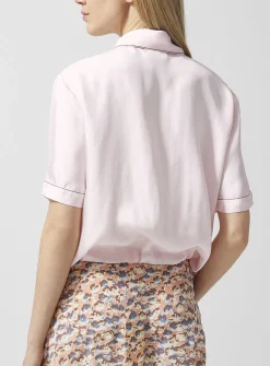 Satiny tie-collar blouse
