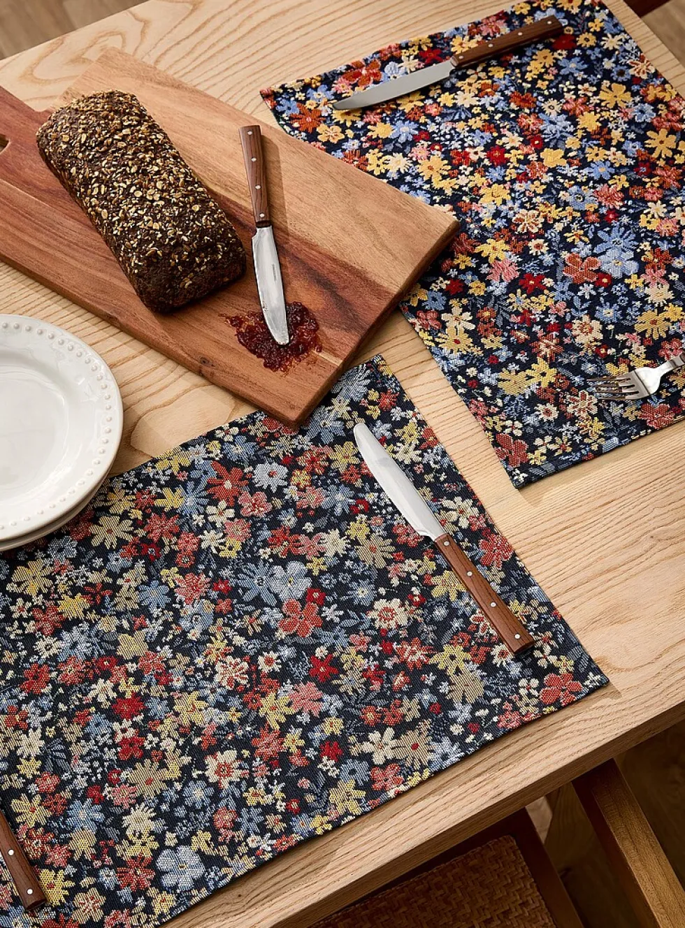 Saturated flowers tapestry placemats