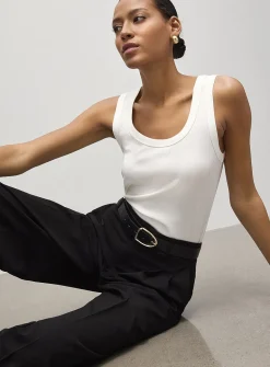 Scoop-neck slim-fit tank