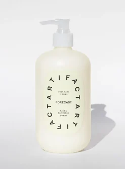 Sea kelp and green tea extracts hand and body lotion