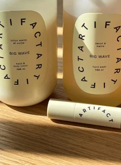 Sea kelp and green tea extracts hand soap