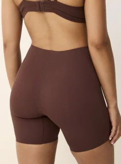 Seamless high-waist smoothing short