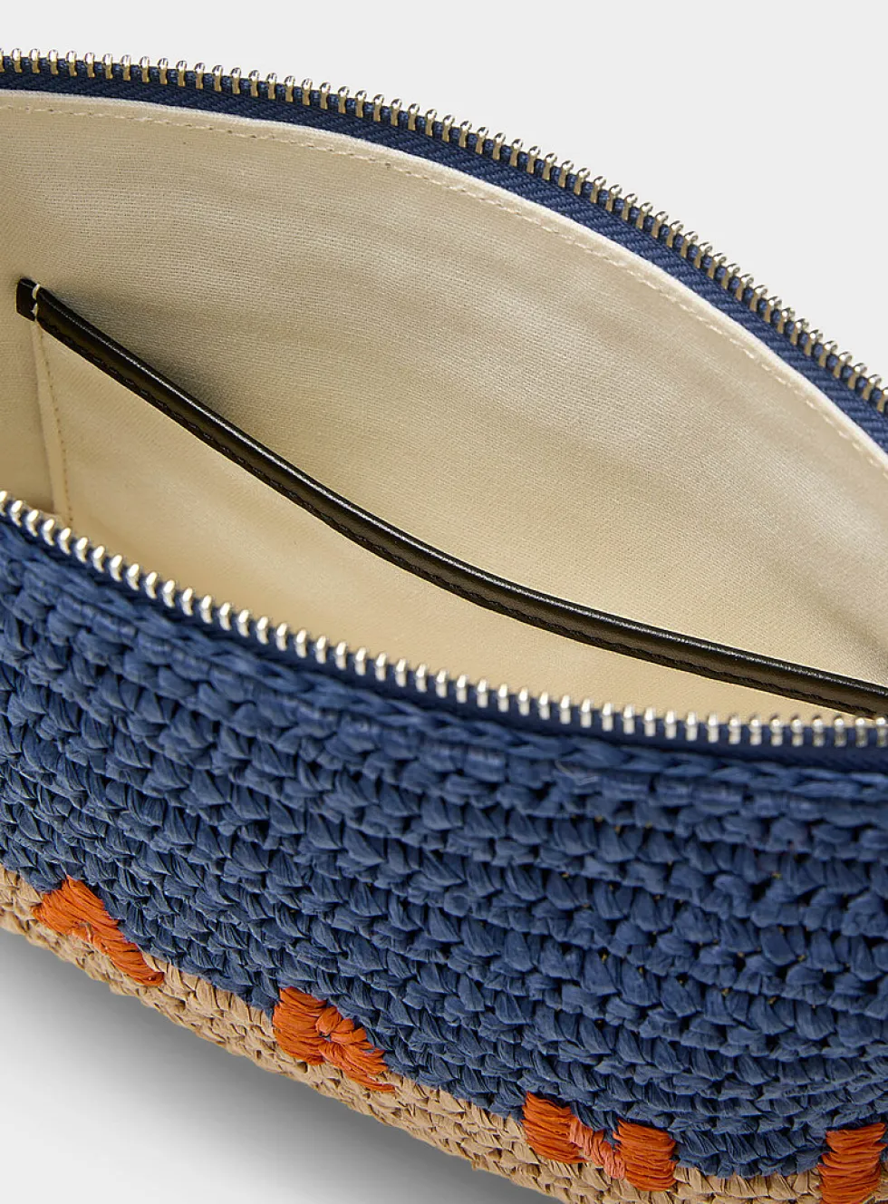 Seaside raffia crossbody pouch