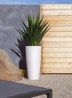 Selena conical planter