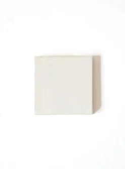 Semiporcelain accent wall ornament