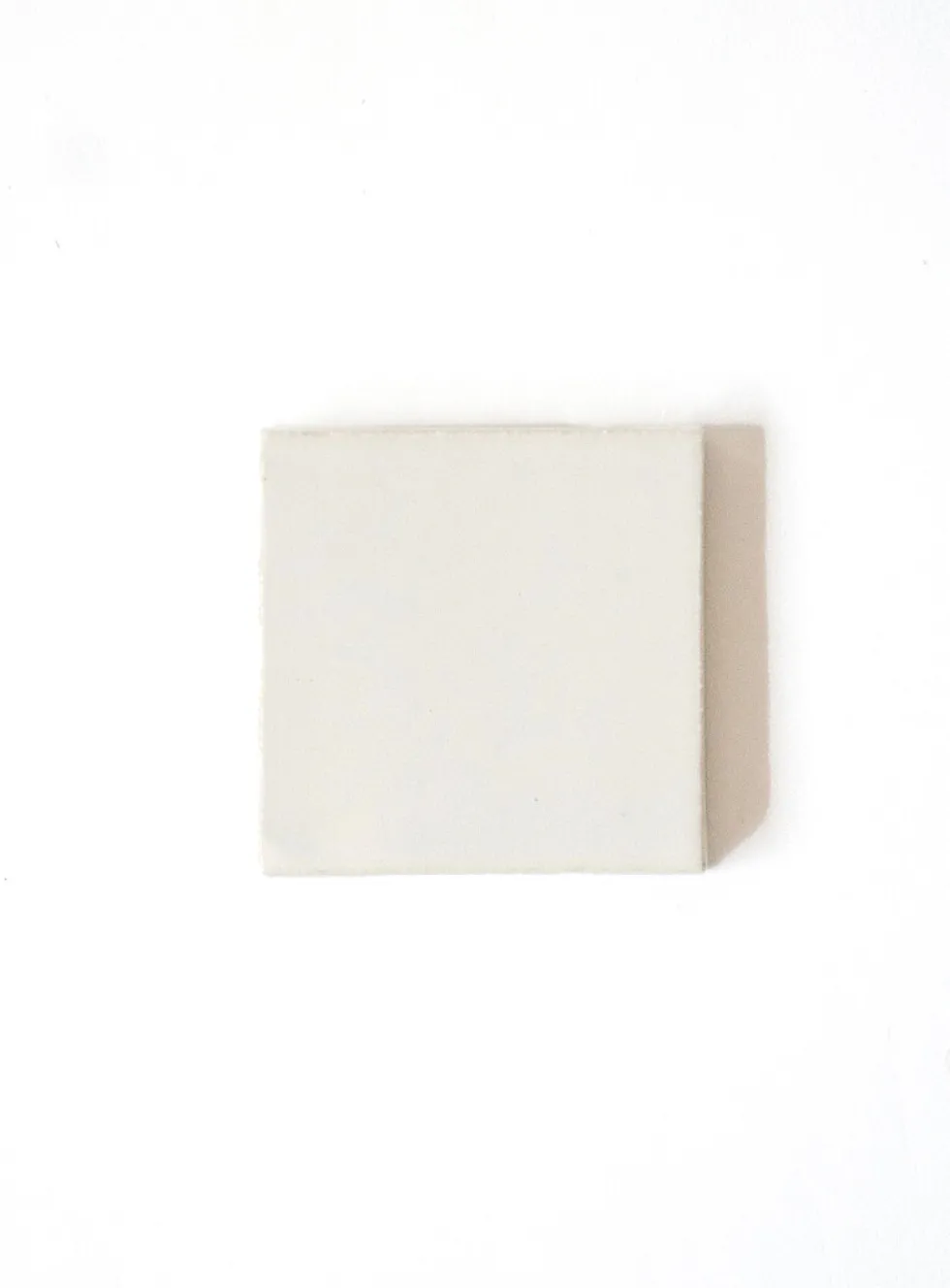 Semiporcelain accent wall ornament