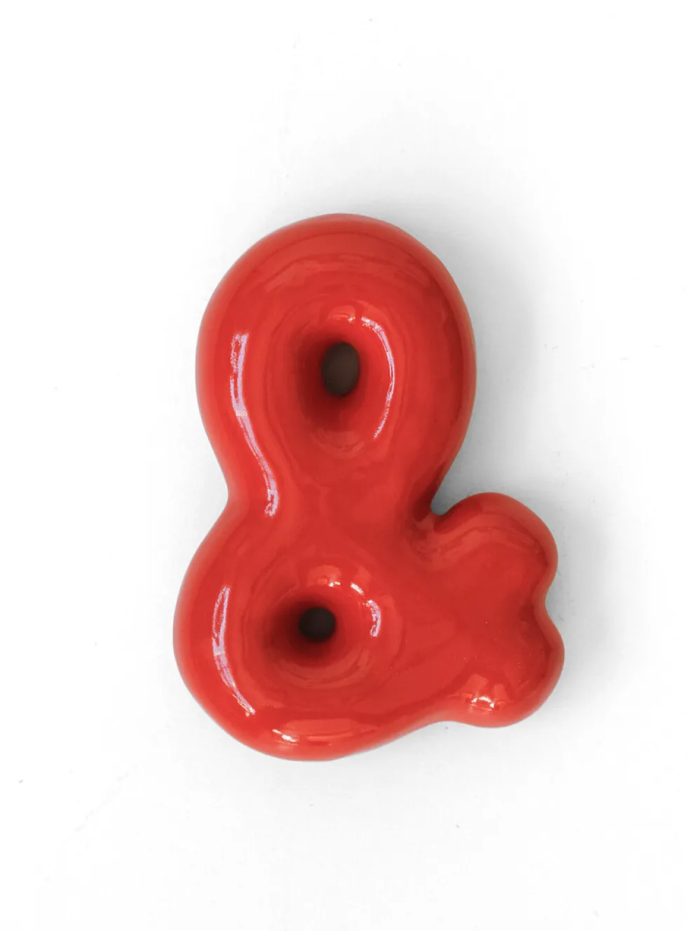 Semiporcelain ampersand wall ornament