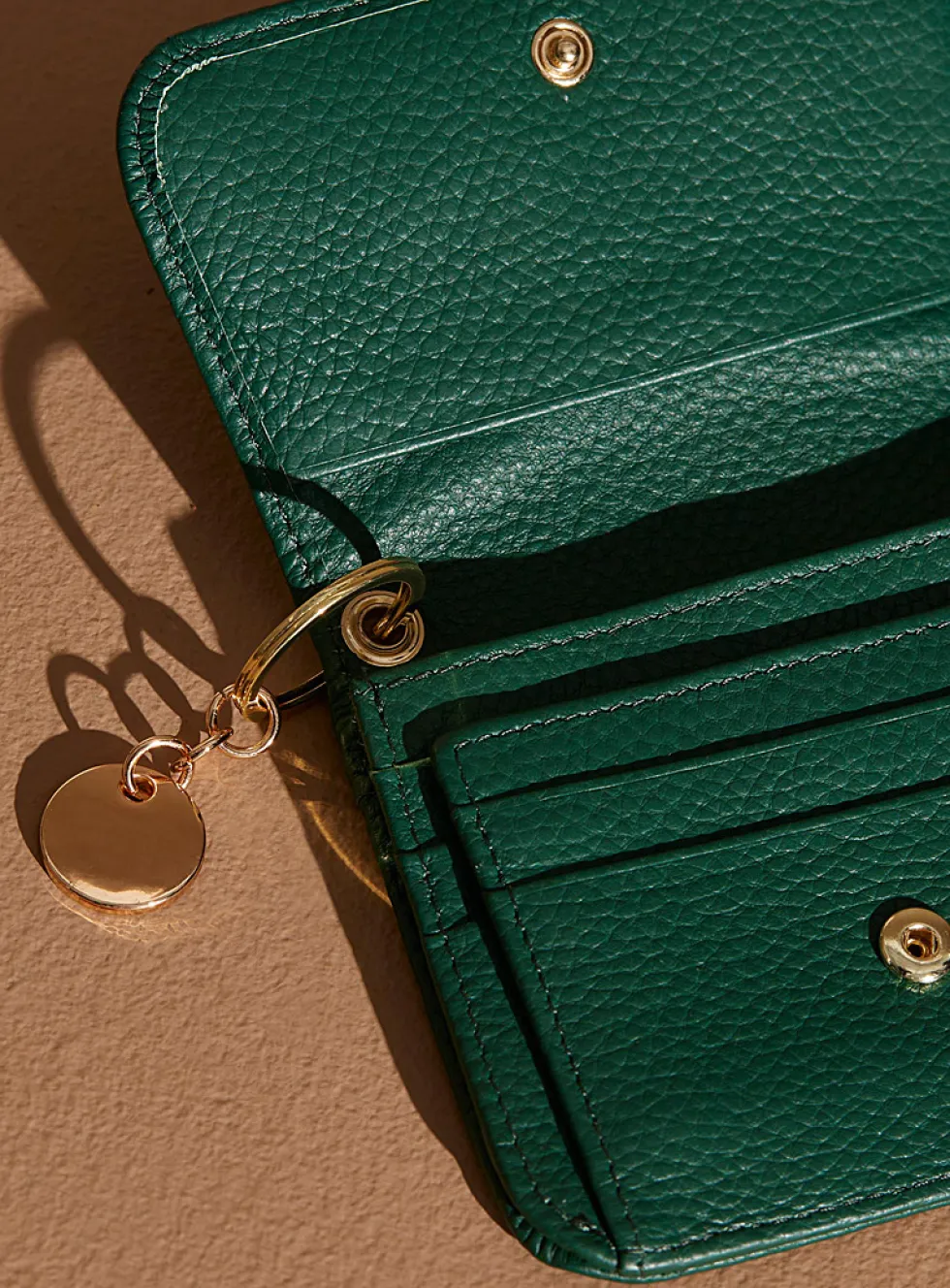 Shell cardholder