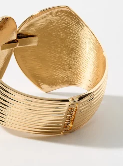 Shells cuff bracelet