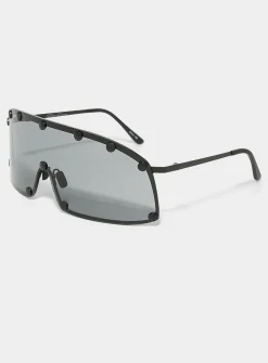 Shielding sunglasses