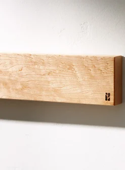 Short magnetic knife holder