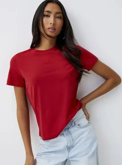 Short-sleeve crew-neck tee
