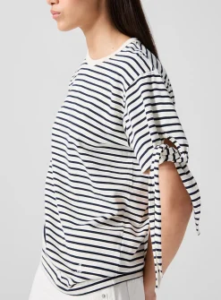 Short-sleeve sailor top with knot