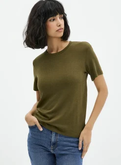 Short-sleeve supple knit T-shirt
