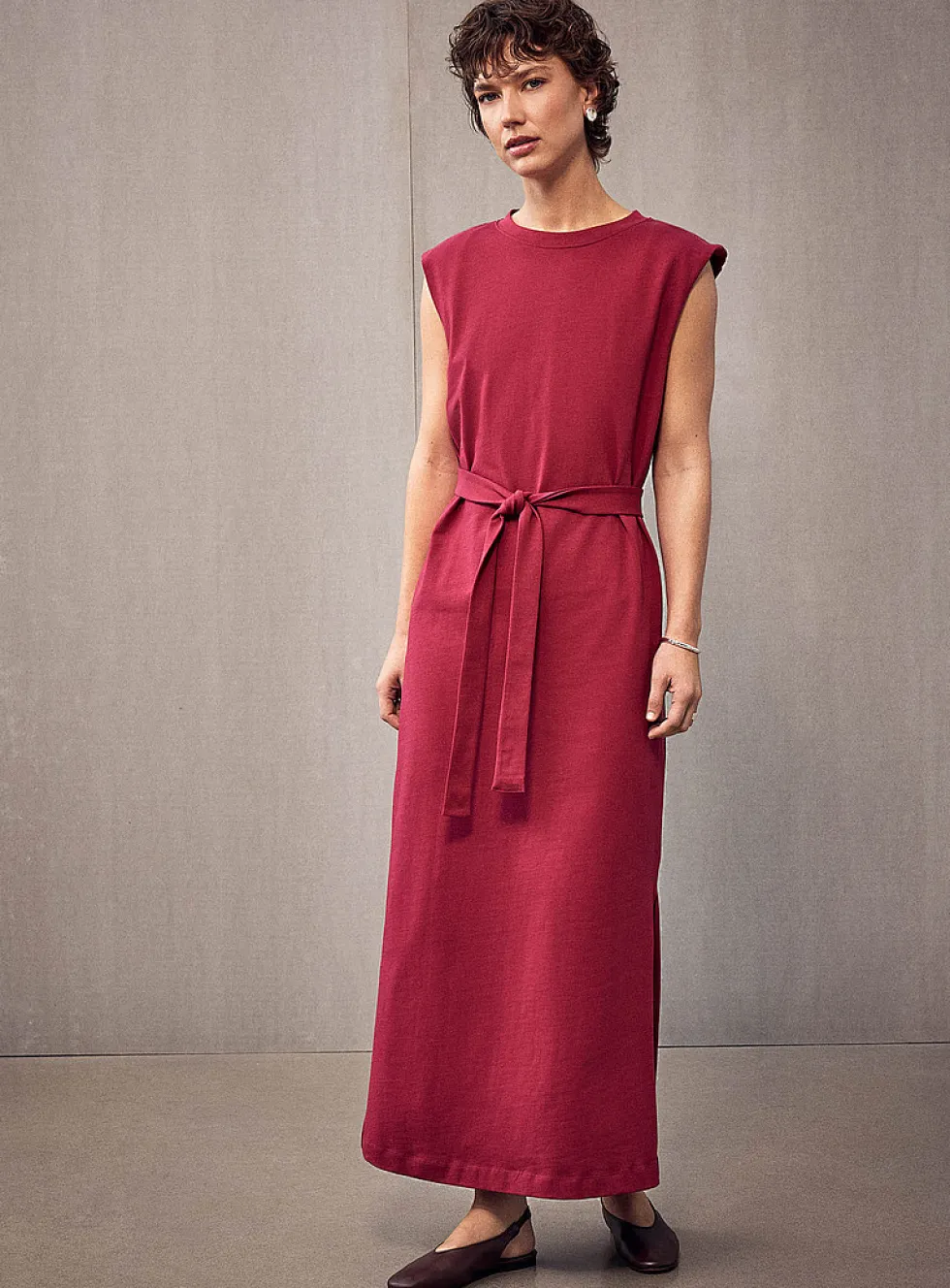 Shoulder-pad jersey maxi dress