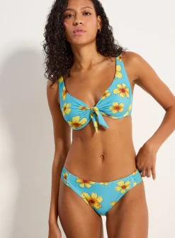 Side ruching slim bikini bottom
