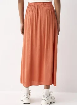 Side-slit textured crepe maxi skirt