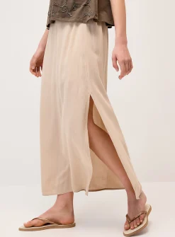 Side-slit textured crepe maxi skirt
