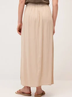 Side-slit textured crepe maxi skirt
