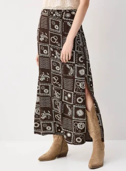 Side-slit textured crepe maxi skirt