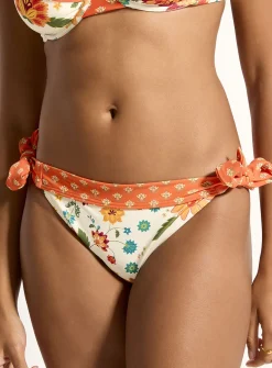 Side-tie bikini bottom