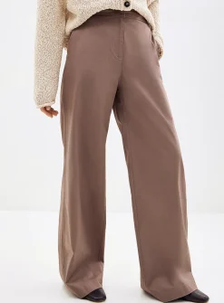 Silky twill straight-leg pant