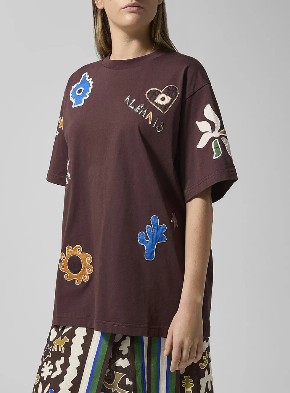 Sirocco embroidered shapes loose T-shirt